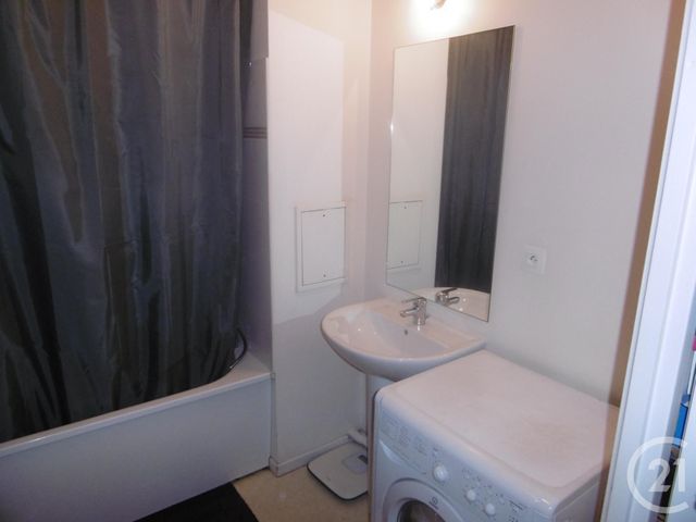 Afficher la photo en grand Appartement F2 à vendre - 2 pièces - 45.23 m2 - GARGES LES GONESSE - 95 - ILE-DE-FRANCE - Century 21 Stalingrad