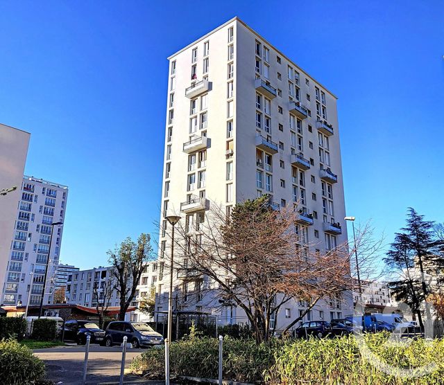 Afficher la photo en grand Appartement F4 à vendre - 4 pièces - 62.51 m2 - GARGES LES GONESSE - 95 - ILE-DE-FRANCE - Century 21 Stalingrad