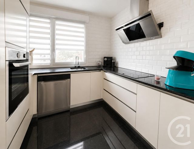 Appartement F4 à vendre - 4 pièces - 71.0 m2 - GARGES LES GONESSE - 95 - ILE-DE-FRANCE - Century 21 Stalingrad