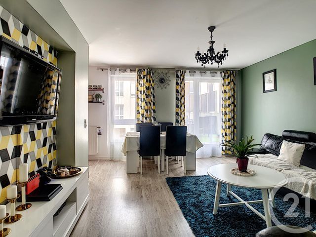 Afficher la photo en grand Appartement F4 à vendre - 4 pièces - 71.72 m2 - GARGES LES GONESSE - 95 - ILE-DE-FRANCE - Century 21 Stalingrad