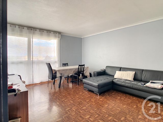 Afficher la photo en grand Appartement F3 à vendre - 3 pièces - 62.21 m2 - GARGES LES GONESSE - 95 - ILE-DE-FRANCE - Century 21 Stalingrad