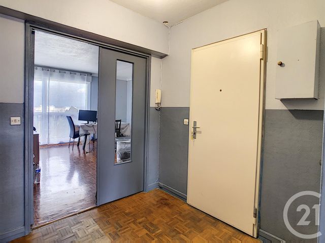 Afficher la photo en grand Appartement F3 à vendre - 3 pièces - 62.21 m2 - GARGES LES GONESSE - 95 - ILE-DE-FRANCE - Century 21 Stalingrad