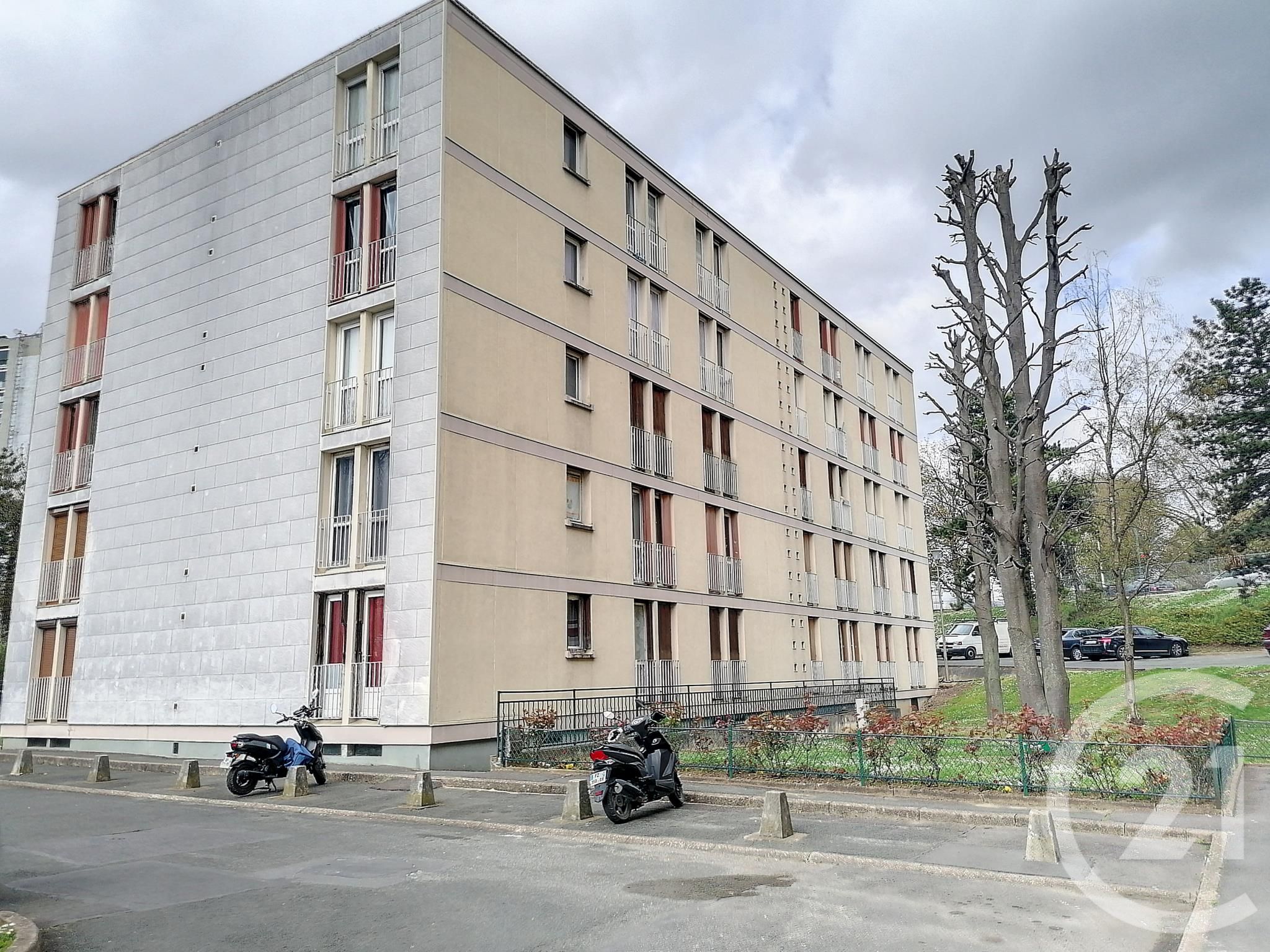 appartement à vendre 2 pièces 43.23 m2 GARGES LES GONESSE 95 Century 21 Stalingrad