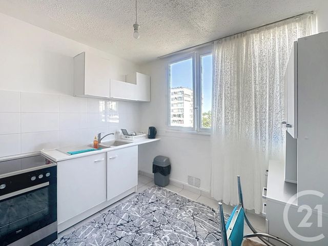 Appartement T2 à vendre - 2 pièces - 39.7 m2 - GARGES LES GONESSE - 95 - ILE-DE-FRANCE - Century 21 Stalingrad