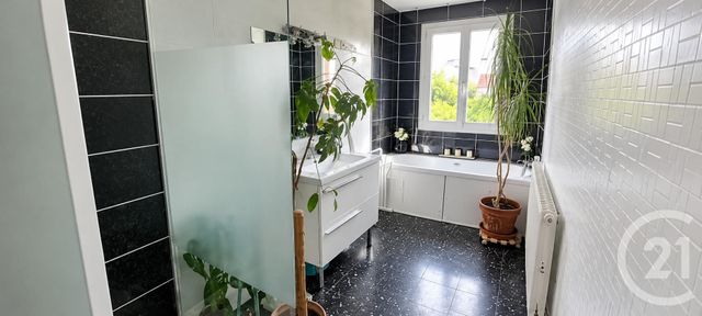 maison à vendre - 7 pièces - 151.0 m2 - GARGES LES GONESSE - 95 - ILE-DE-FRANCE - Century 21 Stalingrad