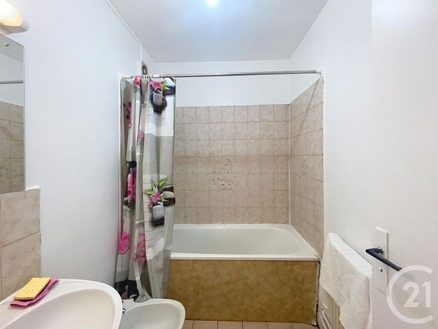 Appartement à vendre - 3 pièces - 58.88 m2 - GARGES LES GONESSE - 95 - ILE-DE-FRANCE - Century 21 Stalingrad