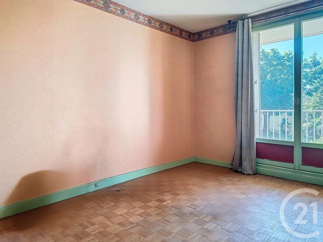Appartement F5 à vendre - 5 pièces - 97.23 m2 - GARGES LES GONESSE - 95 - ILE-DE-FRANCE - Century 21 Stalingrad