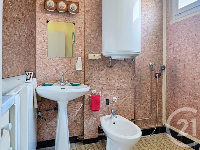 Appartement F5 à vendre - 5 pièces - 97.23 m2 - GARGES LES GONESSE - 95 - ILE-DE-FRANCE - Century 21 Stalingrad