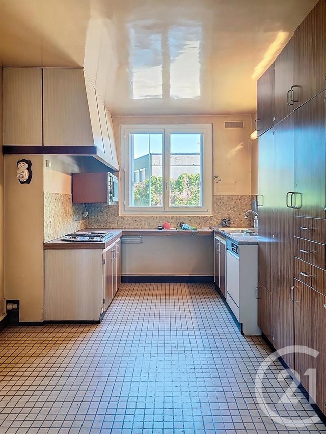 Appartement F5 à vendre - 5 pièces - 97.23 m2 - GARGES LES GONESSE - 95 - ILE-DE-FRANCE - Century 21 Stalingrad