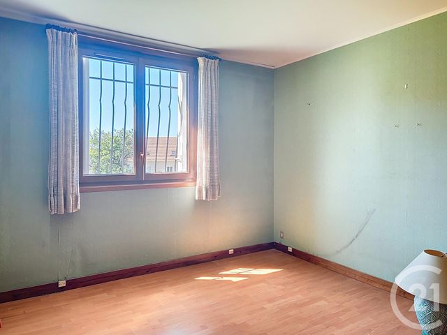 Appartement F5 à vendre - 5 pièces - 97.23 m2 - GARGES LES GONESSE - 95 - ILE-DE-FRANCE - Century 21 Stalingrad