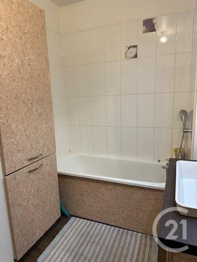 Appartement F3 à vendre - 3 pièces - 61.0 m2 - GARGES LES GONESSE - 95 - ILE-DE-FRANCE - Century 21 Stalingrad