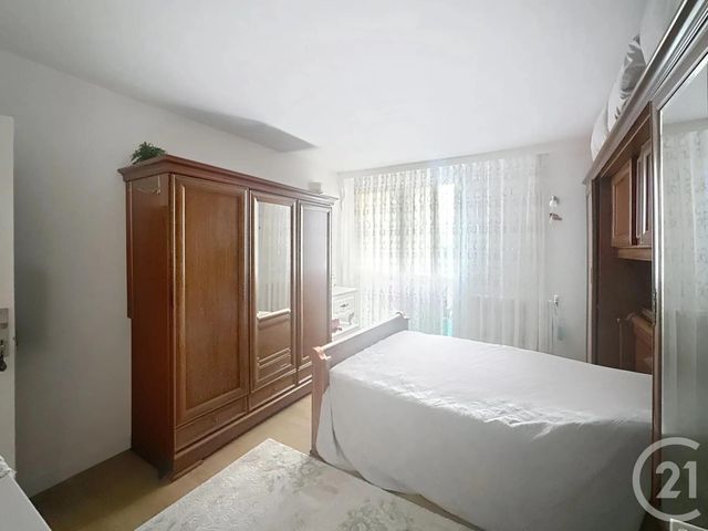 Appartement à vendre - 5 pièces - 90.57 m2 - GARGES LES GONESSE - 95 - ILE-DE-FRANCE - Century 21 Stalingrad