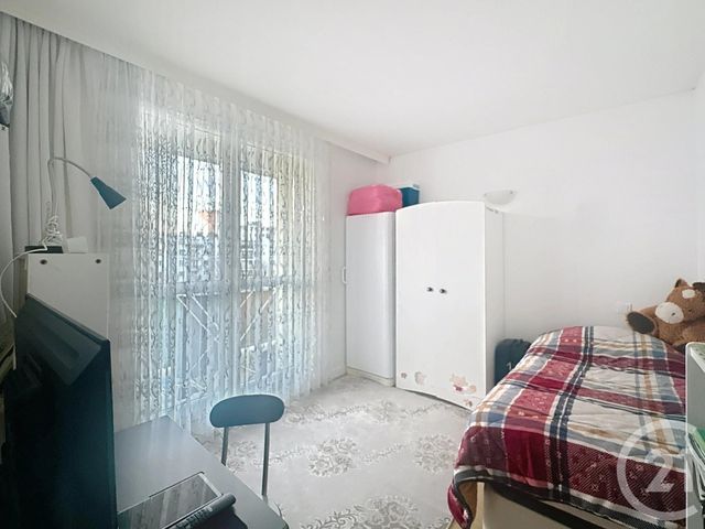 Appartement à vendre - 5 pièces - 90.57 m2 - GARGES LES GONESSE - 95 - ILE-DE-FRANCE - Century 21 Stalingrad