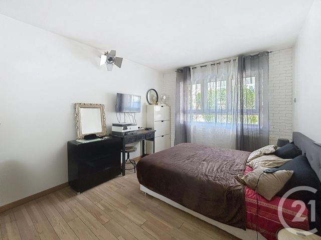 Afficher la photo en grand maison à vendre - 6 pièces - 148.72 m2 - GARGES LES GONESSE - 95 - ILE-DE-FRANCE - Century 21 Stalingrad