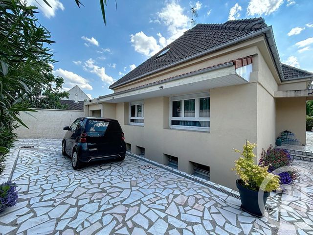 Afficher la photo en grand maison à vendre - 6 pièces - 148.72 m2 - GARGES LES GONESSE - 95 - ILE-DE-FRANCE - Century 21 Stalingrad