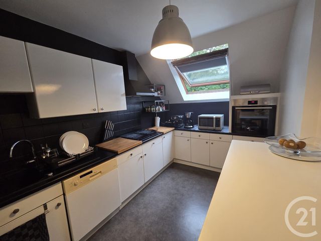 Appartement à vendre - 5 pièces - 103.78 m2 - GARGES LES GONESSE - 95 - ILE-DE-FRANCE - Century 21 Stalingrad