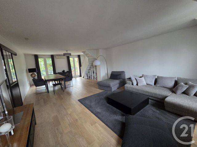 Appartement à vendre - 5 pièces - 103.78 m2 - GARGES LES GONESSE - 95 - ILE-DE-FRANCE - Century 21 Stalingrad
