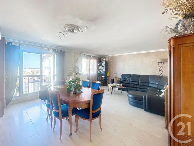 Appartement F5 à vendre - 5 pièces - 95.27 m2 - GARGES LES GONESSE - 95 - ILE-DE-FRANCE - Century 21 Stalingrad