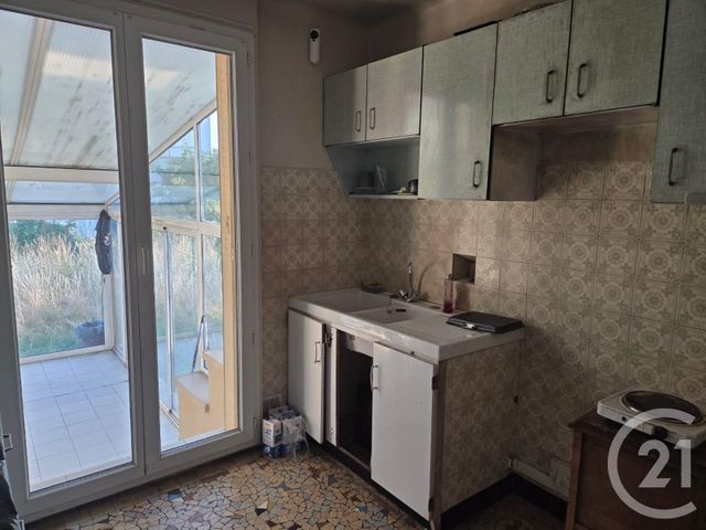 maison à vendre - 5 pièces - 85.62 m2 - PIERREFITTE SUR SEINE - 93 - ILE-DE-FRANCE - Century 21 Stalingrad