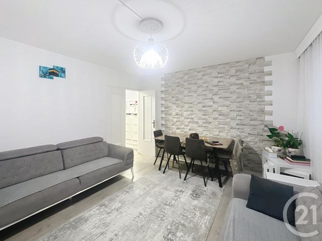 Appartement F3 à vendre - 3 pièces - 58.88 m2 - GARGES LES GONESSE - 95 - ILE-DE-FRANCE - Century 21 Stalingrad