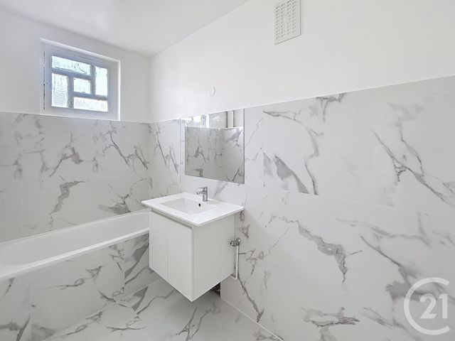 Appartement F4 à vendre - 4 pièces - 65.52 m2 - GARGES LES GONESSE - 95 - ILE-DE-FRANCE - Century 21 Stalingrad