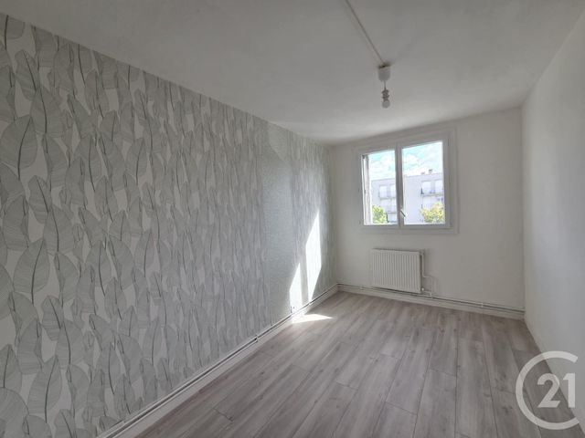Afficher la photo en grand Appartement F3 à vendre - 3 pièces - 56.6 m2 - GARGES LES GONESSE - 95 - ILE-DE-FRANCE - Century 21 Stalingrad