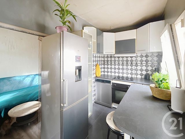 maison à vendre - 2 pièces - 25.56 m2 - GARGES LES GONESSE - 95 - ILE-DE-FRANCE - Century 21 Stalingrad