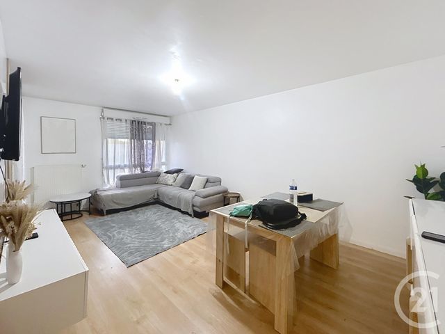 Appartement F3 à louer - 3 pièces - 65.4 m2 - GARGES LES GONESSE - 95 - ILE-DE-FRANCE - Century 21 Stalingrad