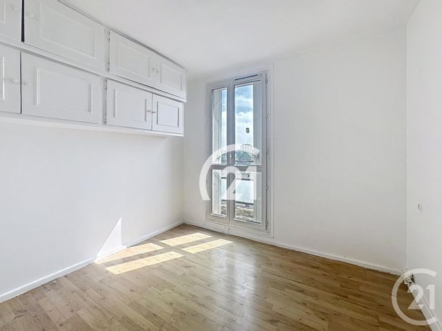 Appartement F4 à vendre - 4 pièces - 61.56 m2 - GARGES LES GONESSE - 95 - ILE-DE-FRANCE - Century 21 Stalingrad