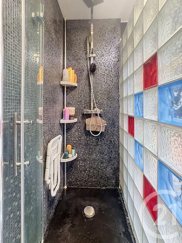 Appartement F4 à vendre - 4 pièces - 72.3 m2 - GARGES LES GONESSE - 95 - ILE-DE-FRANCE - Century 21 Stalingrad