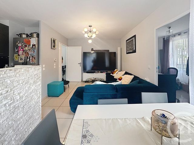 Appartement F4 à vendre - 4 pièces - 72.3 m2 - GARGES LES GONESSE - 95 - ILE-DE-FRANCE - Century 21 Stalingrad