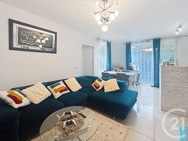 Appartement F4 à vendre - 4 pièces - 72.3 m2 - GARGES LES GONESSE - 95 - ILE-DE-FRANCE - Century 21 Stalingrad