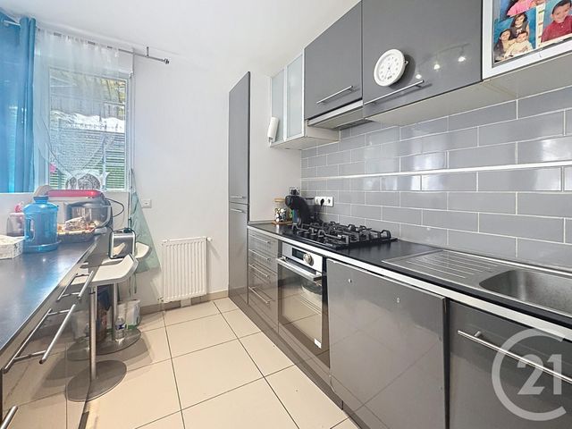 Appartement F4 à vendre - 4 pièces - 72.3 m2 - GARGES LES GONESSE - 95 - ILE-DE-FRANCE - Century 21 Stalingrad