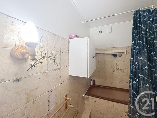 Appartement à vendre - 4 pièces - 69.2 m2 - GARGES LES GONESSE - 95 - ILE-DE-FRANCE - Century 21 Stalingrad